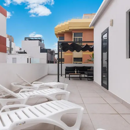 Rooftop 100 M From Canteras - Shared Terrace Lägenhet